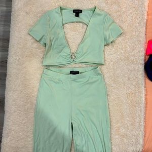 summer set with open back